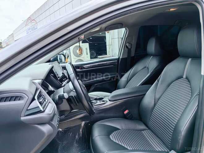 Toyota Camry-24