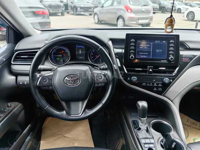 Toyota Camry-21