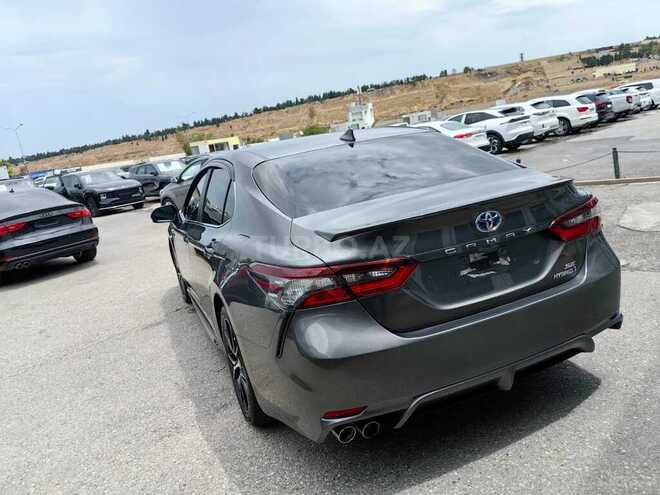 Toyota Camry-7