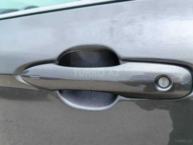 Toyota Camry-13