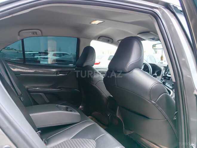 Toyota Camry-17