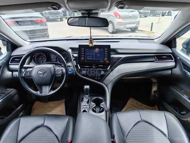 Toyota Camry-25