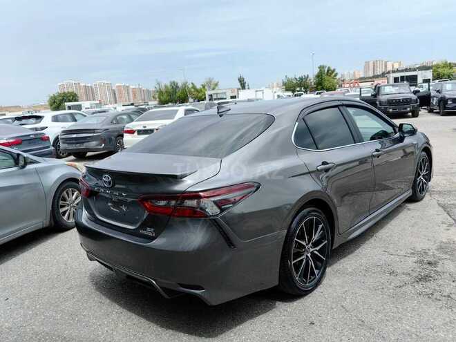 Toyota Camry-8