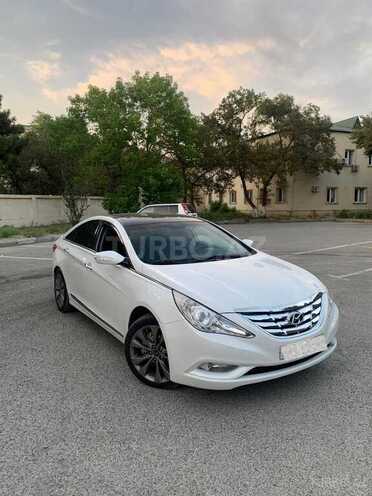 Hyundai Sonata-1