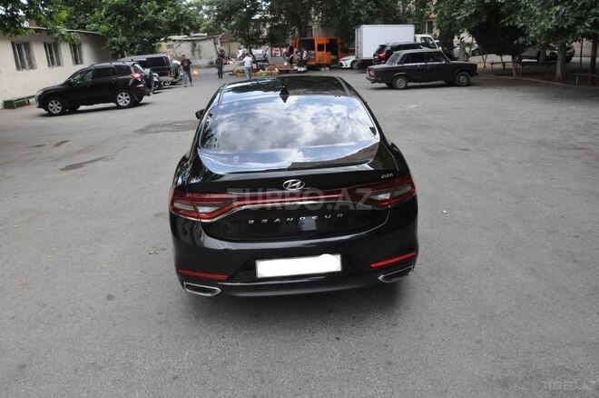 Hyundai Grandeur 2018, 160,000 km - 2.2 л - Bakı
