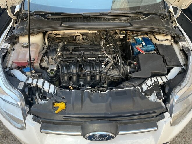 Ford Focus 2014, 150,000 km - 1.6 л - Bakı