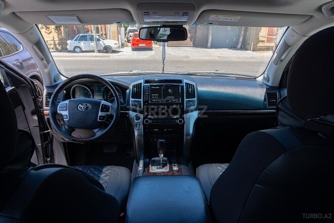 Toyota Land Cruiser 2014, 97,000 km - 4.6 l - Bakı