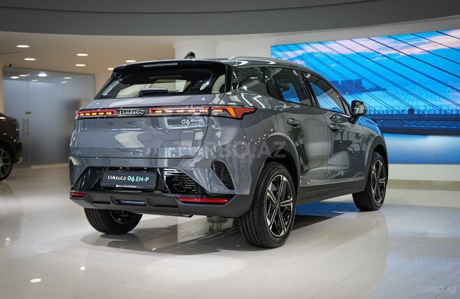 Lynk & Co 06-4