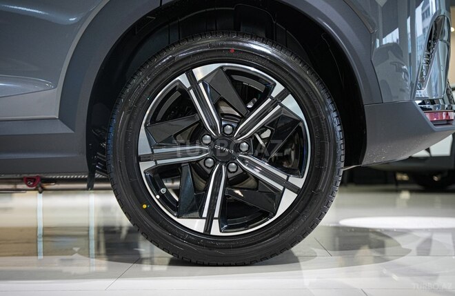 Lynk & Co 06-9