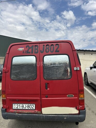 Ford Transit-3