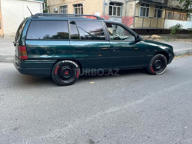 Opel Astra 1995, 300,000 km - 1.6 л - Mingəçevir