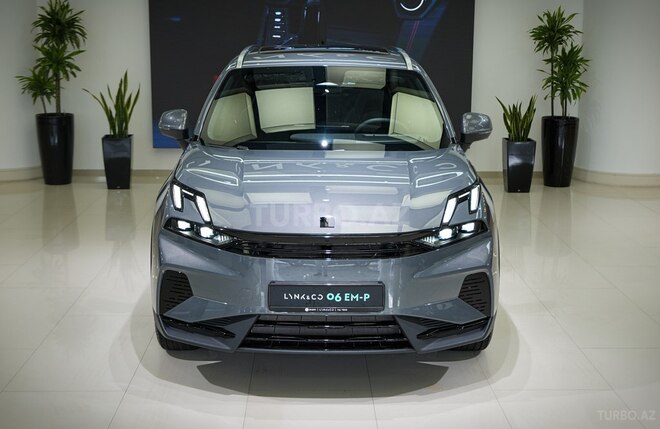 Lynk & Co 06-2