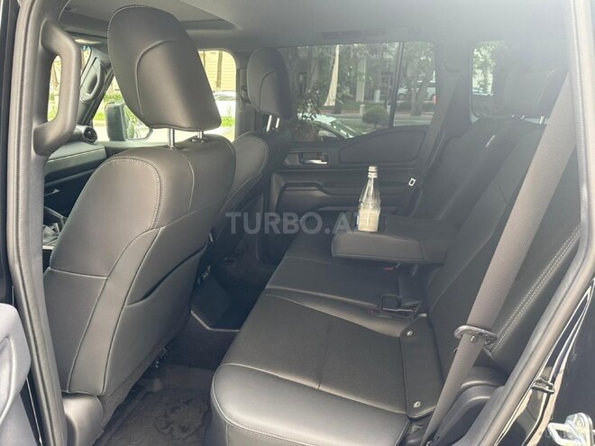 Toyota Land Cruiser Prado-8