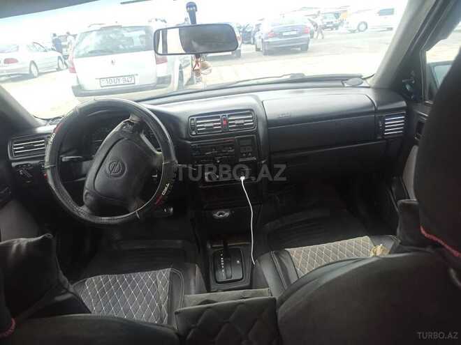 Opel Vectra 1995, 200,000 km - 2.0 l - Bakı