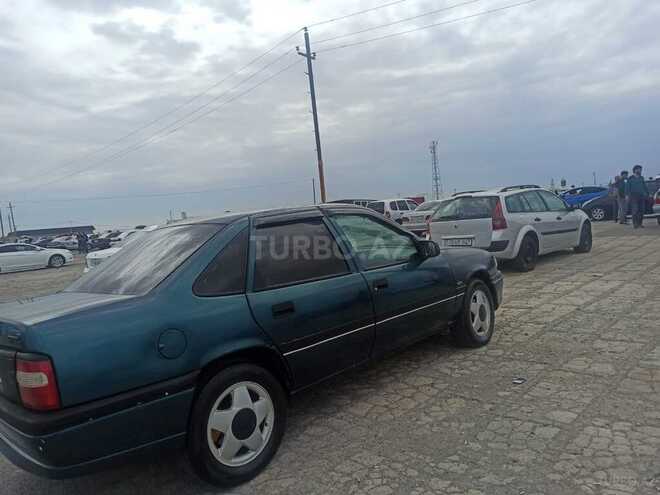 Opel Vectra 1995, 200,000 km - 2.0 l - Bakı