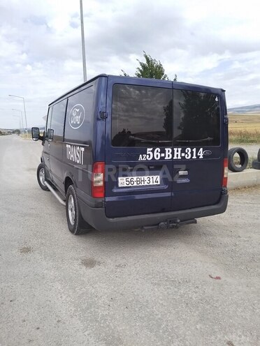 Ford Transit-2