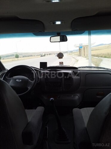 Ford Transit-5