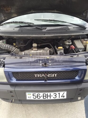 Ford Transit-6