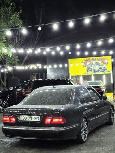 Mercedes E 320 2000, 350,000 km - 3.2 l - Bakı