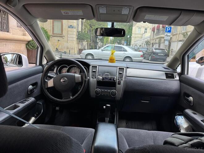 Nissan Tiida-2