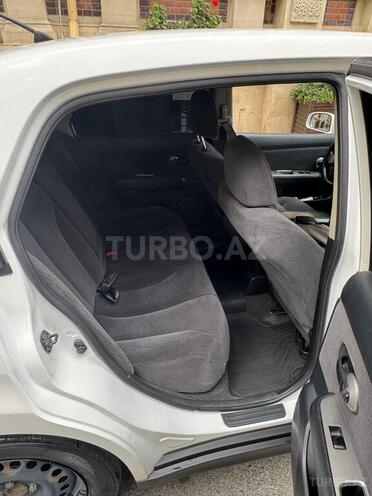 Nissan Tiida-10