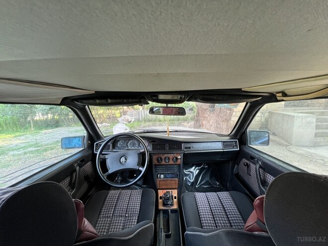 Mercedes 190 1991, 385,774 km - 1.8 l - Tovuz