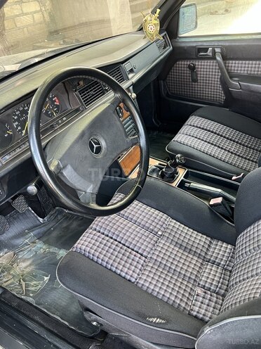 Mercedes 190 1991, 385,774 km - 1.8 l - Tovuz
