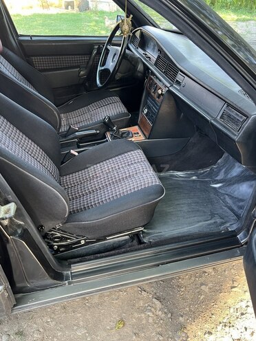 Mercedes 190 1991, 385,774 km - 1.8 l - Tovuz