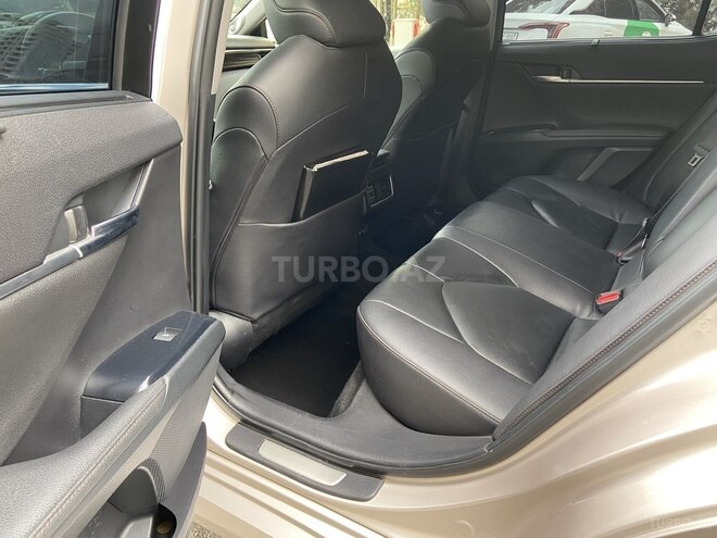 Toyota Camry 2019, 99,000 km - 2.5 l - Bakı