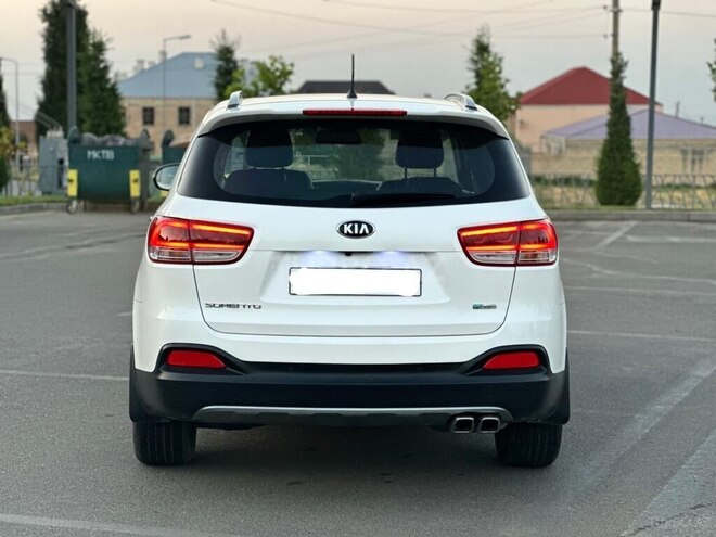 Kia Sorento-2