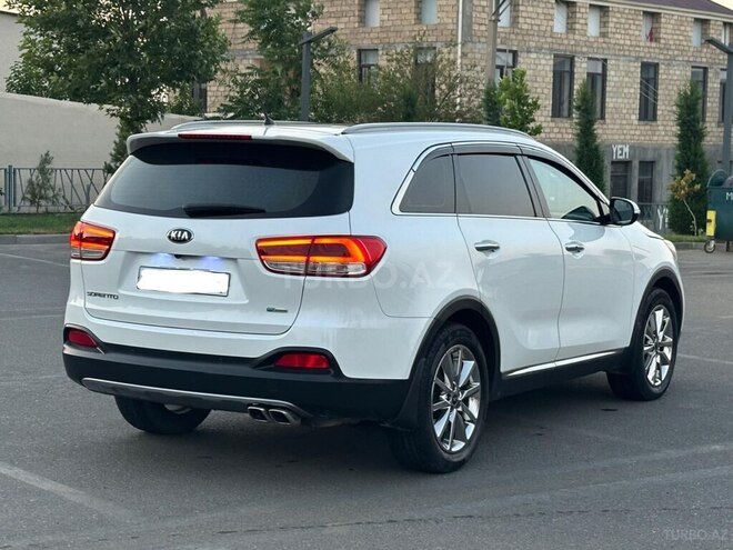 Kia Sorento-4