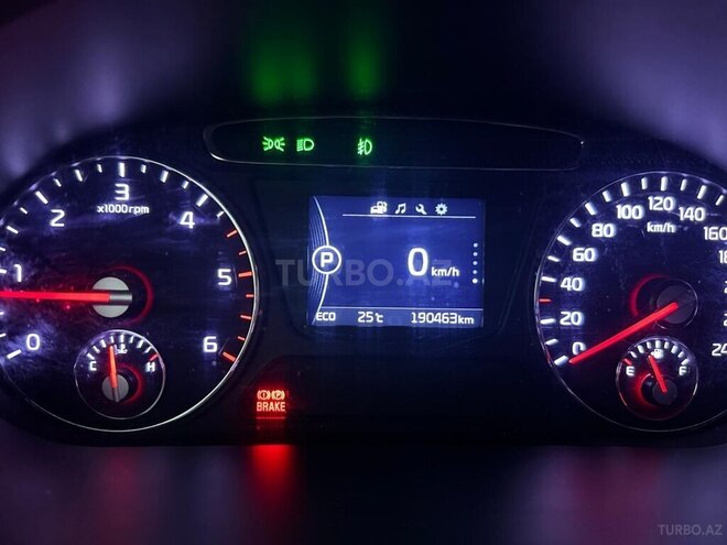 Kia Sorento-21