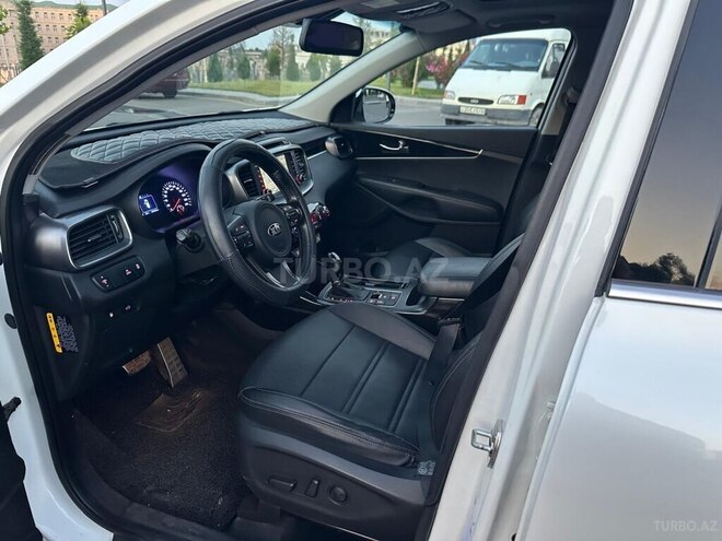 Kia Sorento-19