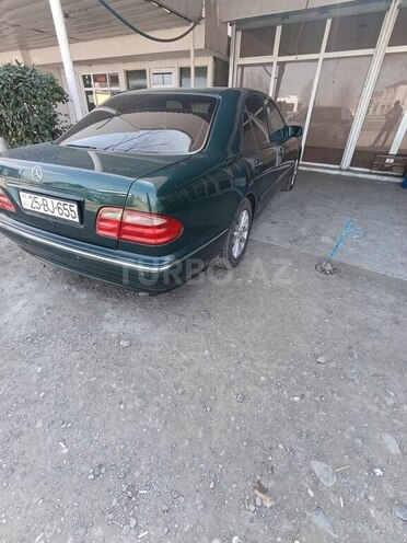 Mercedes E 240 1999, 248,000 km - 2.4 л - Gəncə