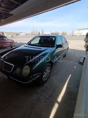 Mercedes E 240 1999, 248,000 km - 2.4 л - Gəncə