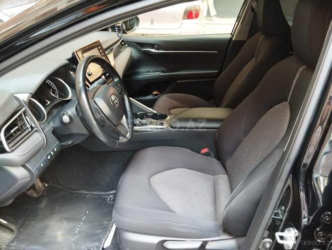 Toyota Camry-11