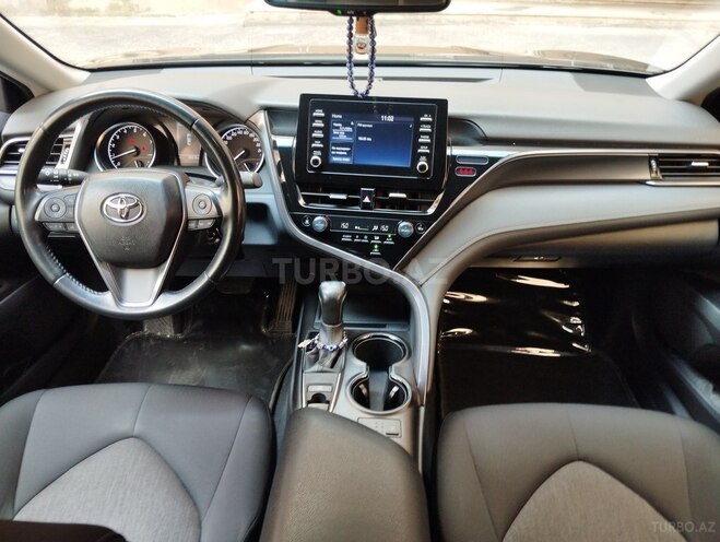 Toyota Camry-6