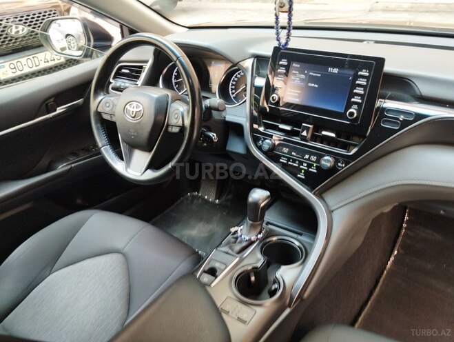 Toyota Camry-8