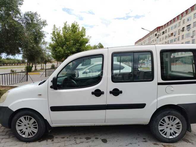 Fiat Doblo 2009, 200,000 km - 1.4 l - Bakı