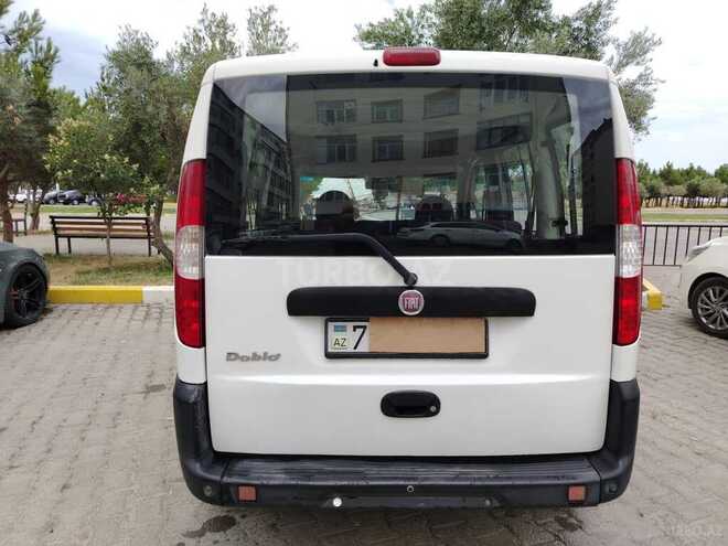 Fiat Doblo 2009, 200,000 km - 1.4 l - Bakı