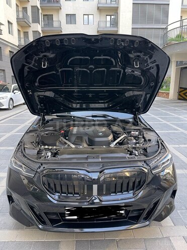 BMW 530e 2024, 15,000 km - 2.0 l - Bakı