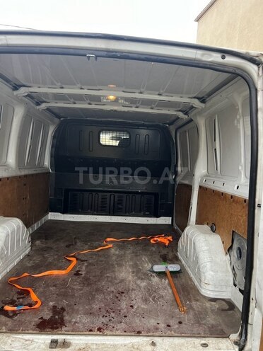 Ford Transit-6