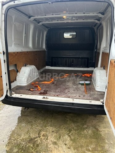 Ford Transit-7