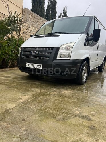 Ford Transit-12