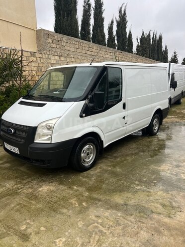 Ford Transit-9