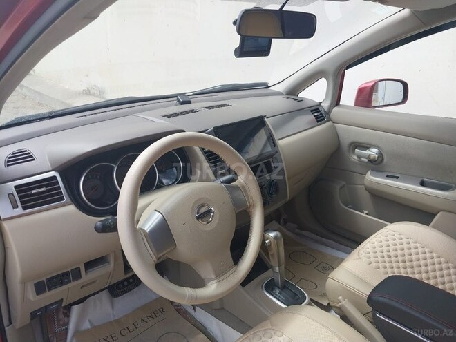 Nissan Tiida-3
