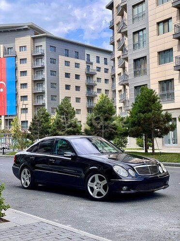 Mercedes E 320 2003, 252,000 km - 3.2 l - Bakı