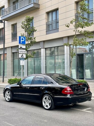 Mercedes E 320 2003, 252,000 km - 3.2 l - Bakı
