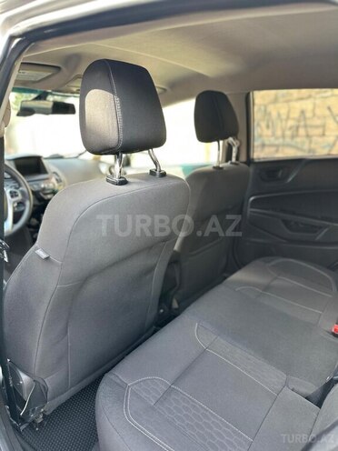 Ford Fiesta 2019, 120,000 km - 1.6 l - Bakı