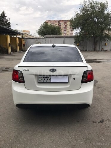 Kia Rio 2011, 290,000 km - 1.4 l - Bakı